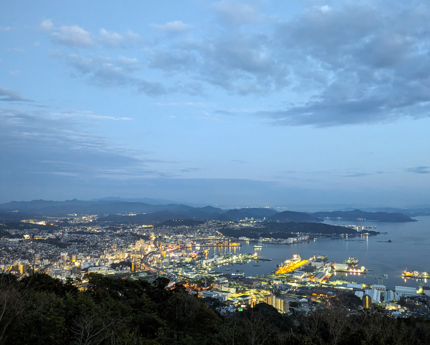 弓張岳展望台